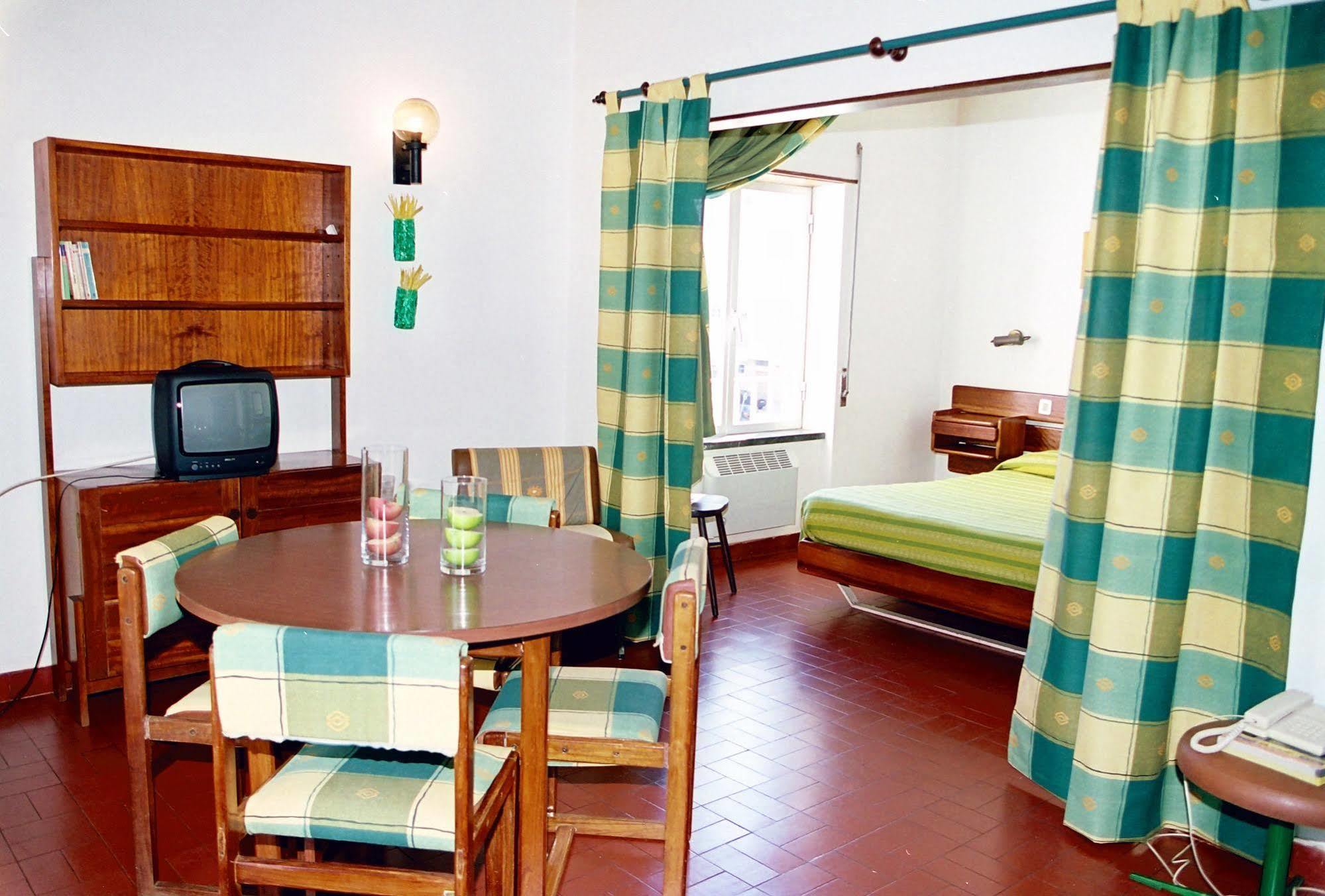 פורטימאו Hotel Apartamento Iate מראה חיצוני תמונה